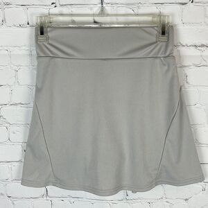 Light Gray Back Pleated Skort Size Small